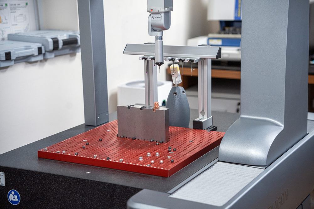 Coordinate measuring machine at Kale Pres